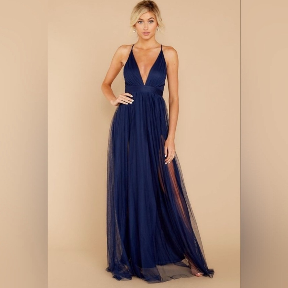 Elegant Navy Blue Evening Gown